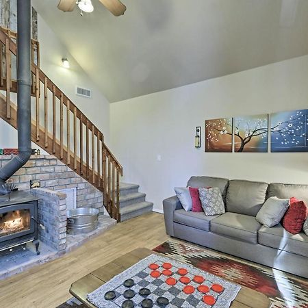 Family-Friendly Forested Home With Snow Play Area! 弗拉格斯塔夫 外观 照片