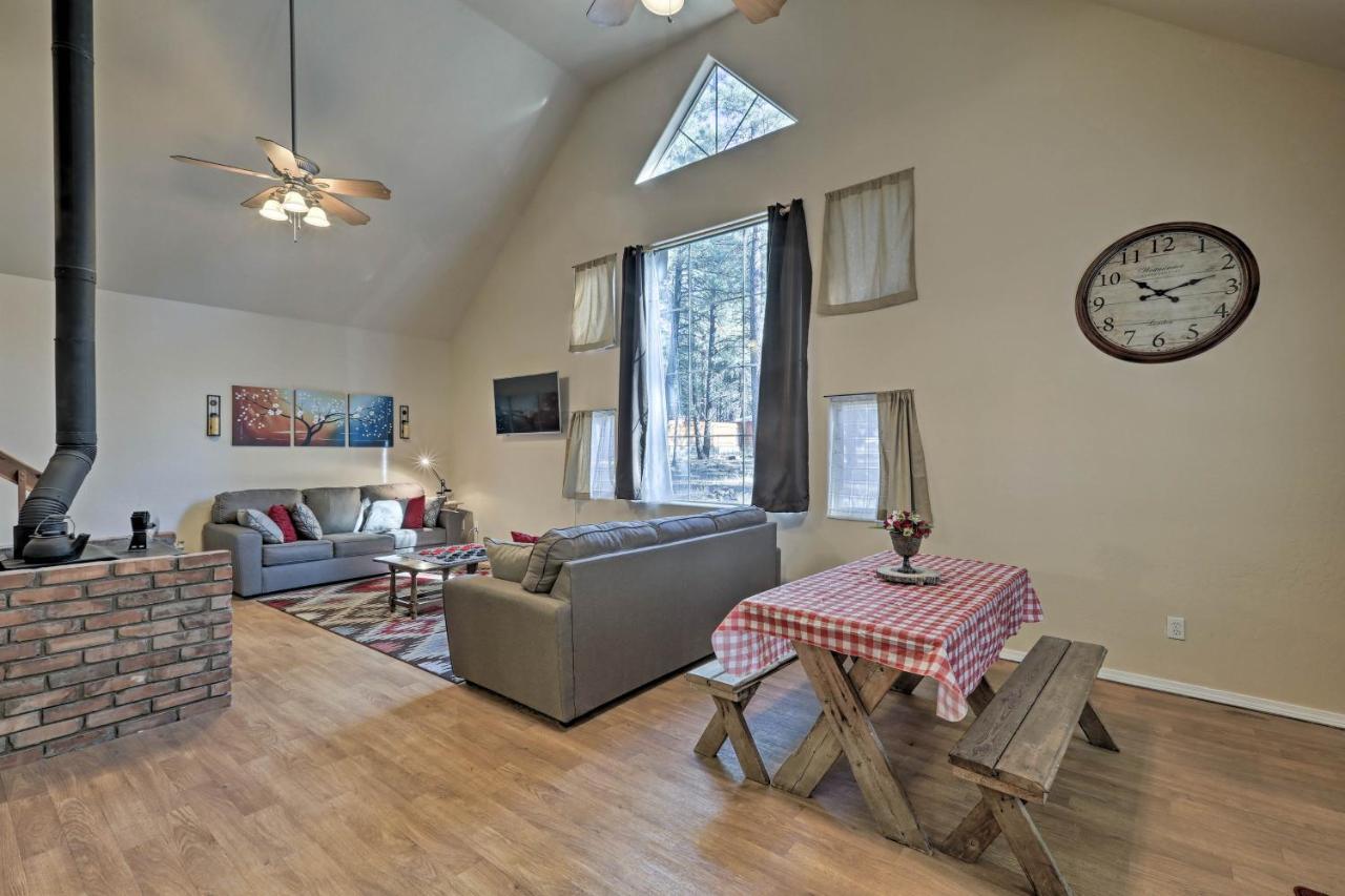 Family-Friendly Forested Home With Snow Play Area! 弗拉格斯塔夫 外观 照片